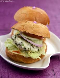 Paneer Banquet Burger