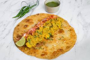 Egg Roll With Potato Masala