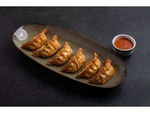 Crispy-fried Chilli Cheese & Veg Momos