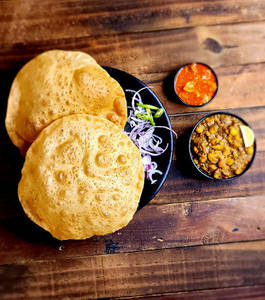 Chole Puri