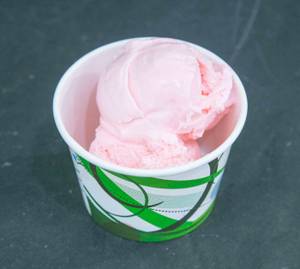 Strawberry Ice cream  (250 ml)