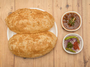 Chole Bhature [2 Bhature]