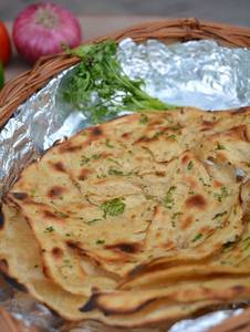 Lachha Paratha (1 Pc)
