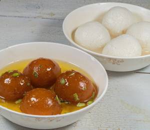 (10 Pcs) Rasgulla + (10 Pcs) Gulab Jamun