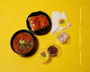 Kolhapuri Pav Bhaji