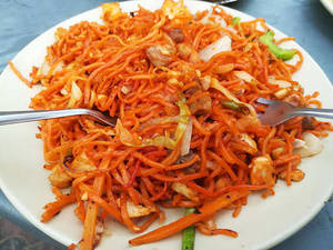 Non Veg Singapuri Chow Mein