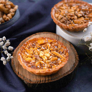 Walnut Honey Pie - Egg - Pastry