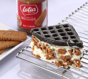 Biscuff Milkyway Waffle