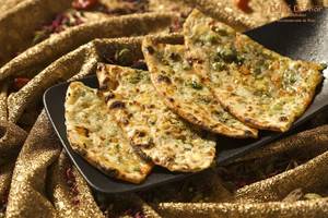 Veg Stuffed Kulcha