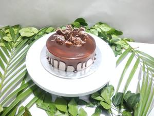 Kitkat Ferrero Rocher Cake