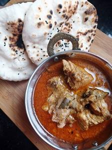 ROTI WITH CHICKEN KOSHA