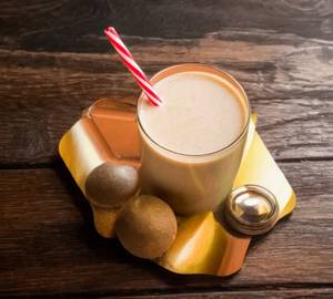 Chikoo (Sapota) Milkshake