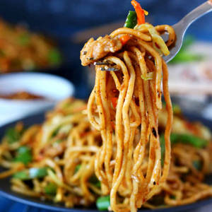 Chatpata Chowmein
