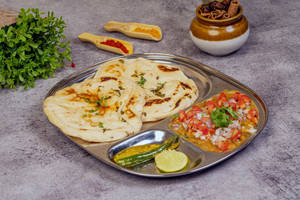 Chole Kulche (matar Ke Chole)