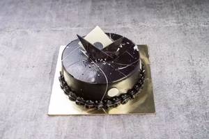 Eggless Truffle Cake