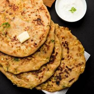 Paneer Paratha with Curd & Pickle
