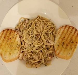 Spaghetti Aglio E Olio Chicken Pasta
