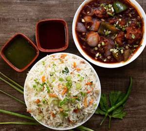 Chicken Fried Rice+ Chilli Chicken(250g)+ Drink(200ml)