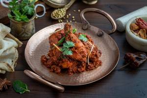 Tawa Chicken Masala [Semi Dry]