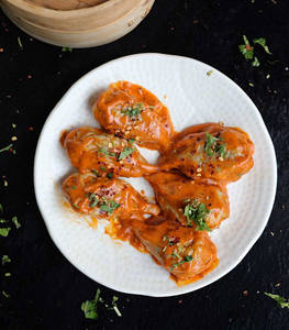 Chicken Makhani Momos 6pc