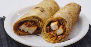 Egg Paneer Roll