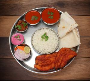 Bombil Thali