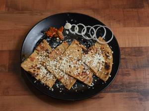 Paneer Mixveg Paratha