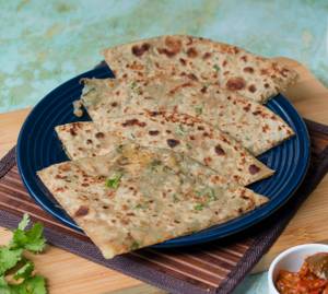 Aloo Pyaz Parantha