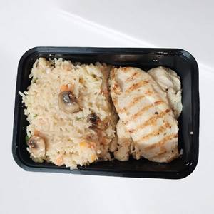 Rice With Grilled Chicken Breast