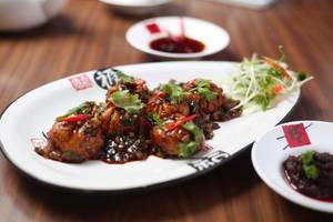 Veg Saucy Momos