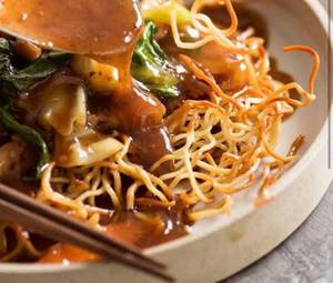 Pan Fried Noodles Veg / Chi / Mix (Noodles N Gravy Packed Seperately)