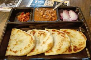 Chole Kulche (2 Pic)