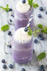 Very Berry Blueberry Shake
