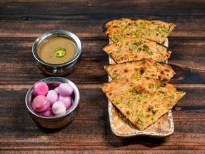 Green Chilli Parantha