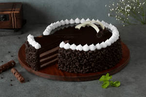 Full Choco Chips Cake [550 Gms]