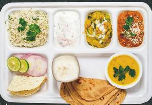 Punjabi Thali -roti (non Jain)