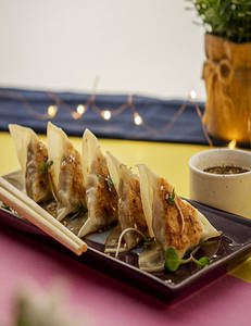 Chicken Gyoza Dimsums(6 Pieces)