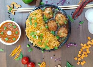 Schezwan Fried Rice & Veg Manchurian Bowl