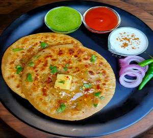 Aloo Pyaj Paratha [king size]