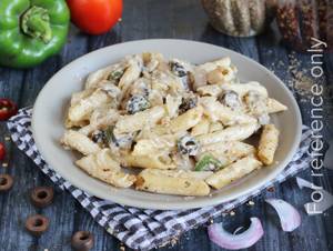 Penne White Sauce Pasta With Mango Juice