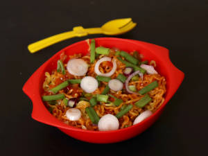 Schezwan Veg Maggi