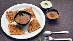 Ghee Onion Uttapam