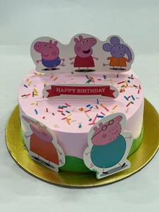 Paper pig cake