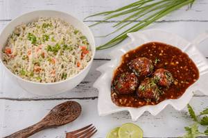 Veg Fried Rice With Veg Manchurian