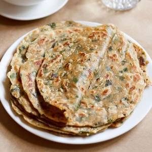 Aloo Methi Pyaaz Parantha