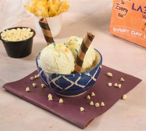 Vanilla Affair Sundae