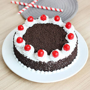 Black Forest  Cake 1kg + (1/2 Kg Free)