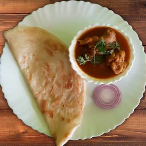 Lacha Paratha With Chicken Curry 