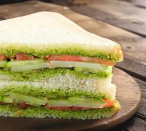 Bombay kaccha sandwich