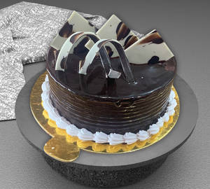 Dark Choclate Eggless Cake
